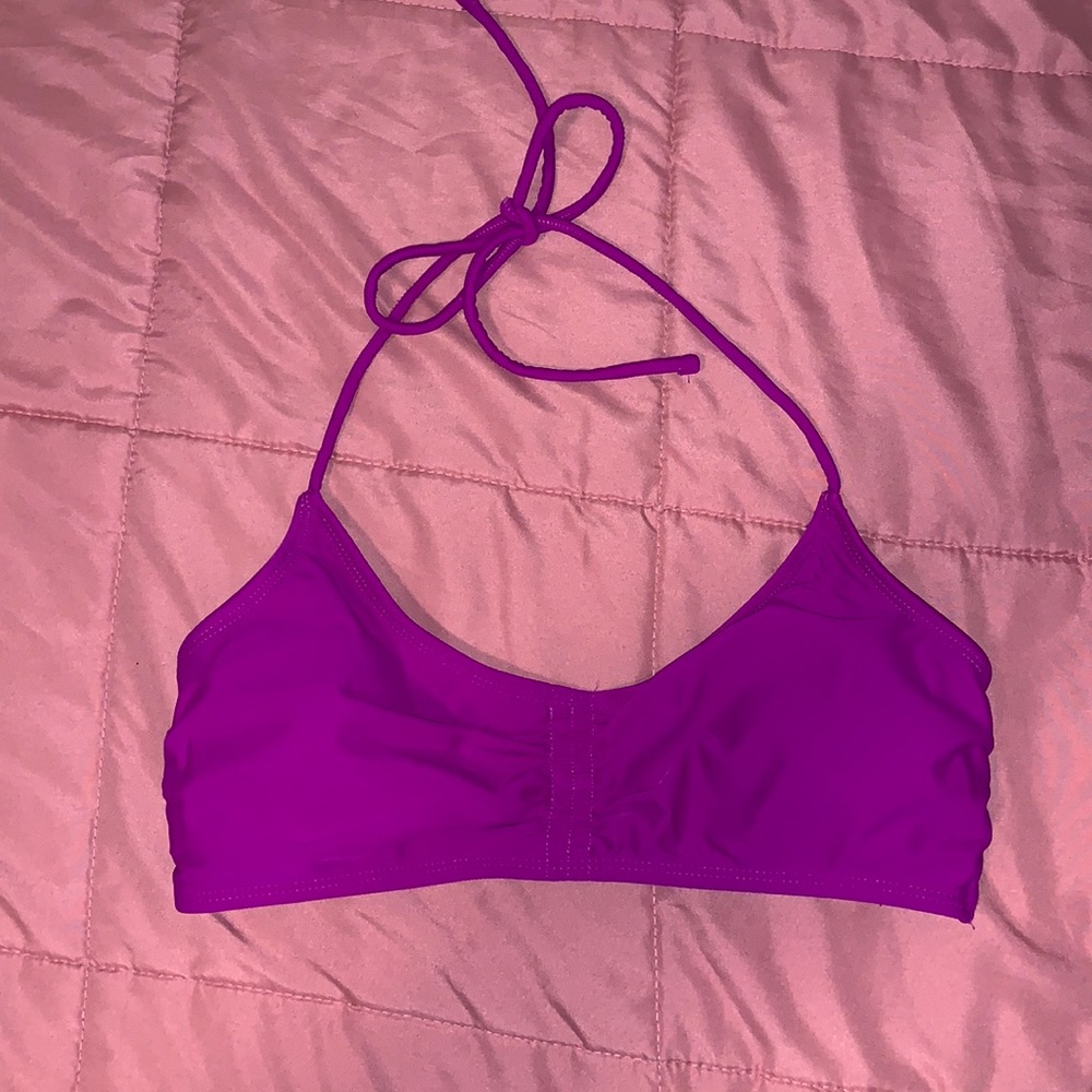 No Boundaries, size M, purple